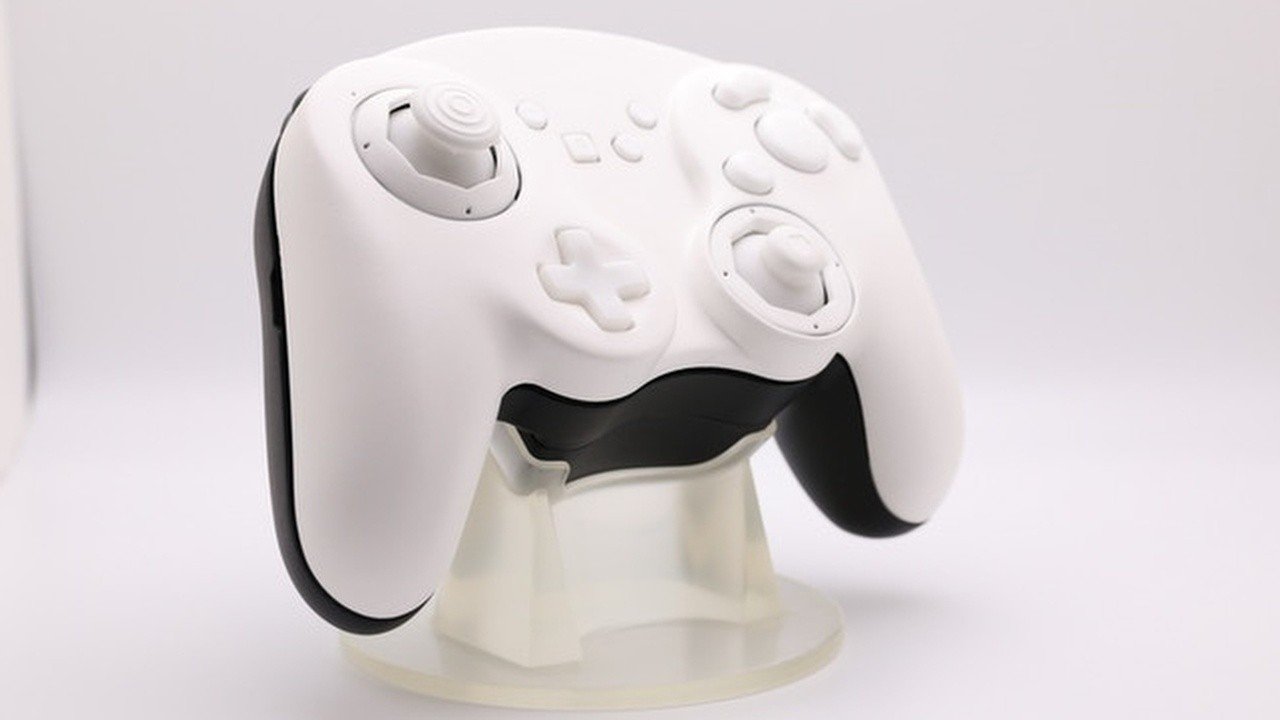 Modernised 'Panda' GameCube Controller Hits Kickstarter, Instantly Smashes Goal