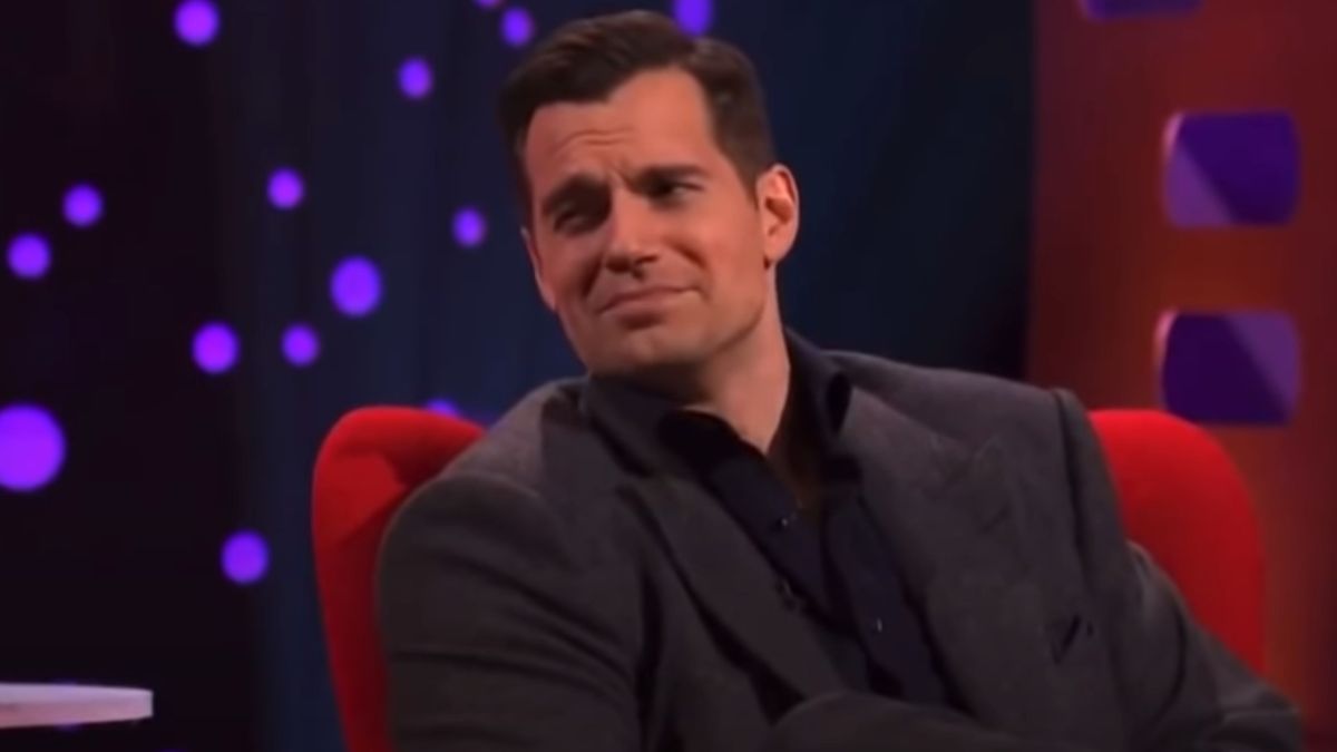 Watch Henry Cavill politely explain Warhammer is not World of Warcraft