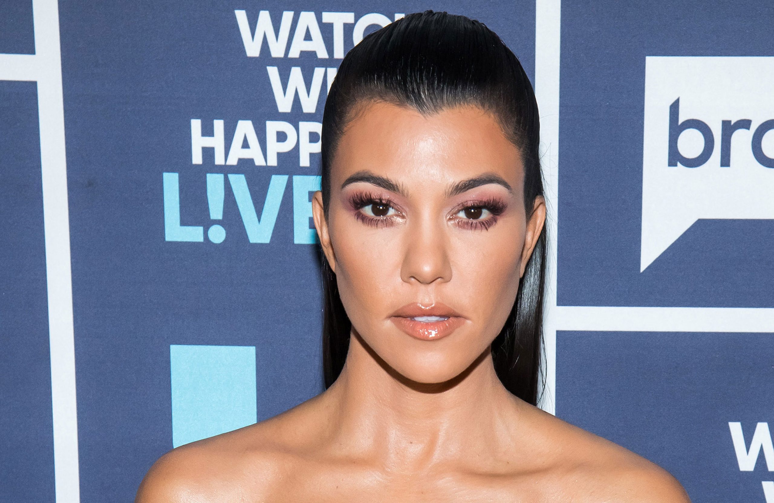 Kourtney Kardashian surprises fans by playing Valorant » TalkEsport