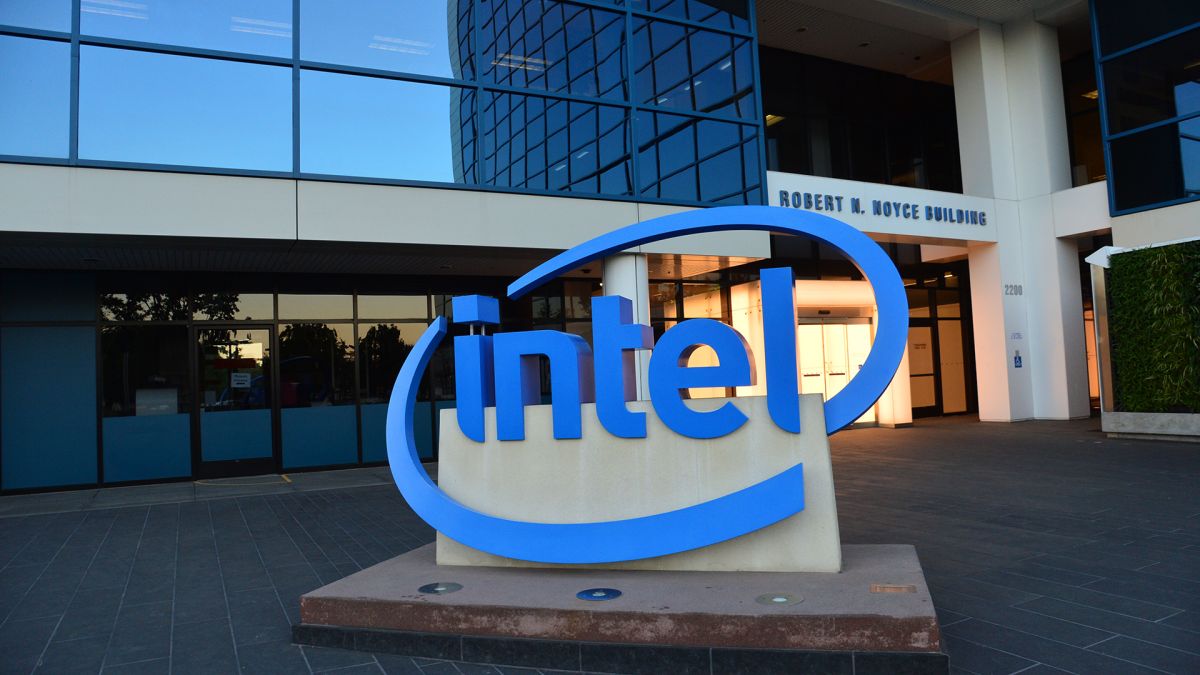 Intel gut-punches Apple by hiring engineer that 'led transition' from Intel-based Macs to Apple Silicon