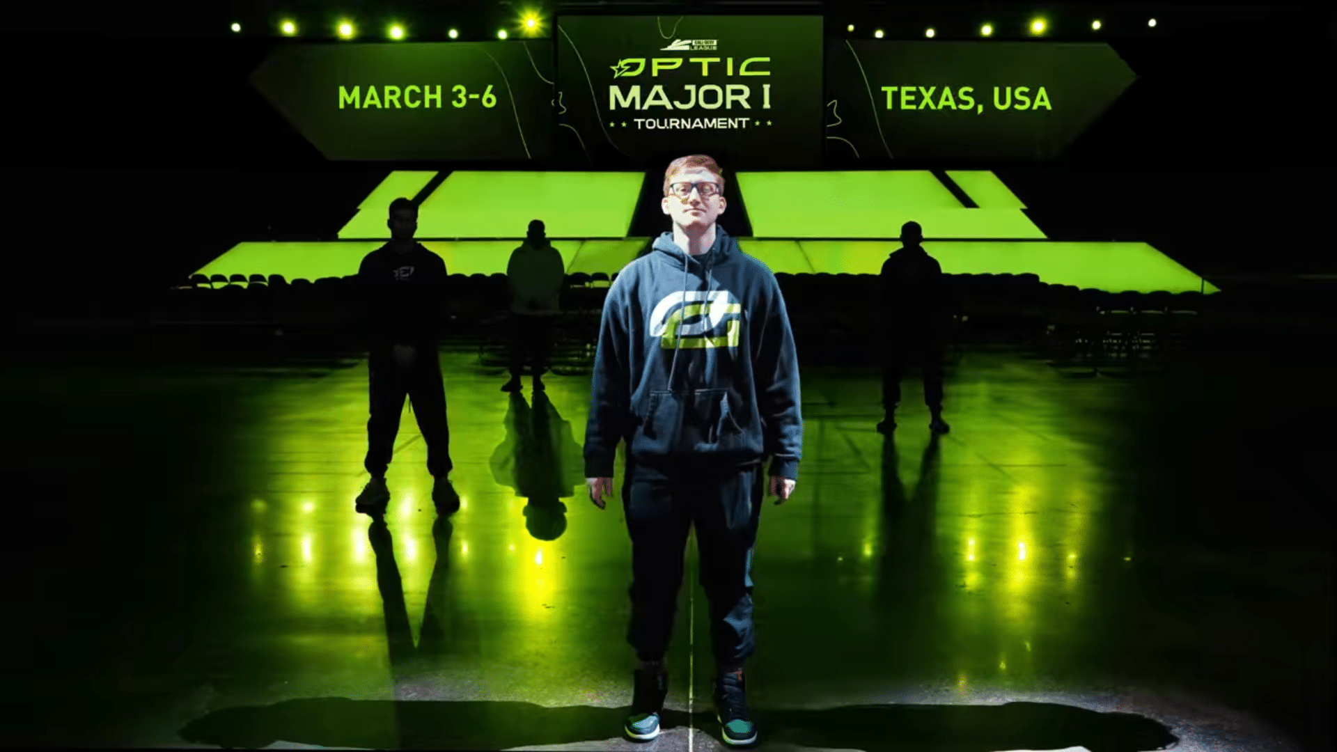 Seth "Scump" Abner stands at the front of the CDL OpTiC Major stage