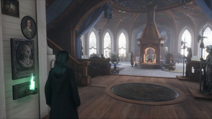 Hogwarts Legacy fast travel - a green glowing Floo Flame is to the left of the character as she looks into the common room.