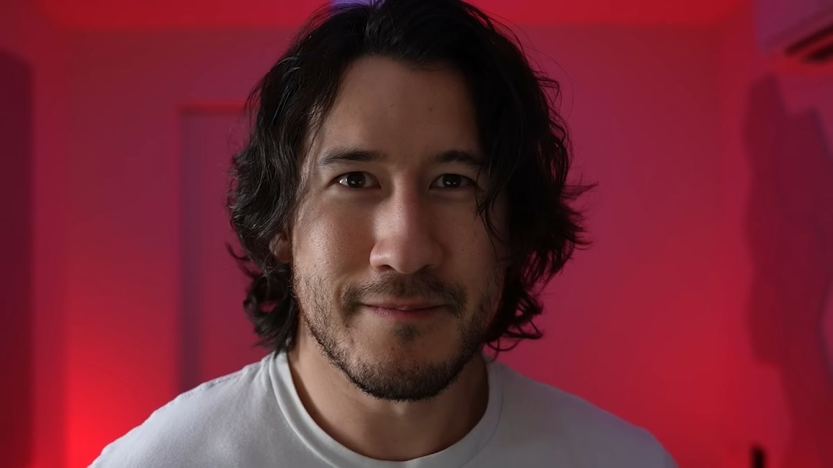 Iron Lung's new 'Markiplier mode' surrounds you with the YouTuber's meme faces while you explore the depths of the blood ocean