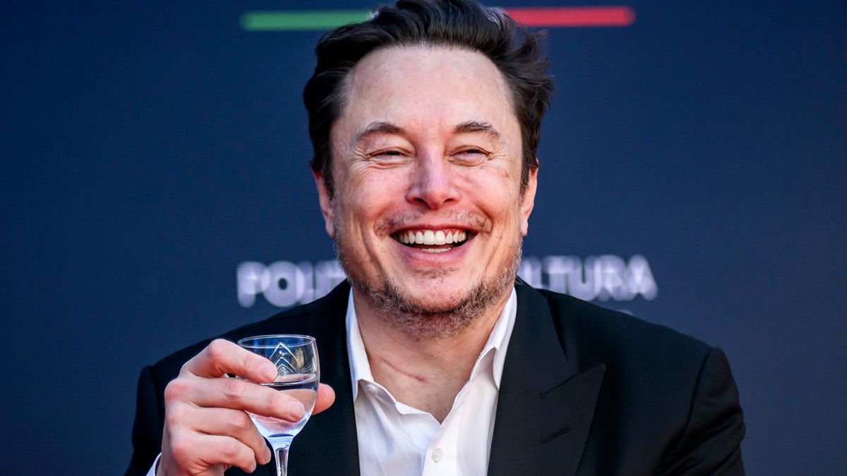 Elon Musk spent the holidays grinding Diablo 4 and leeching XP from its most popular streamers